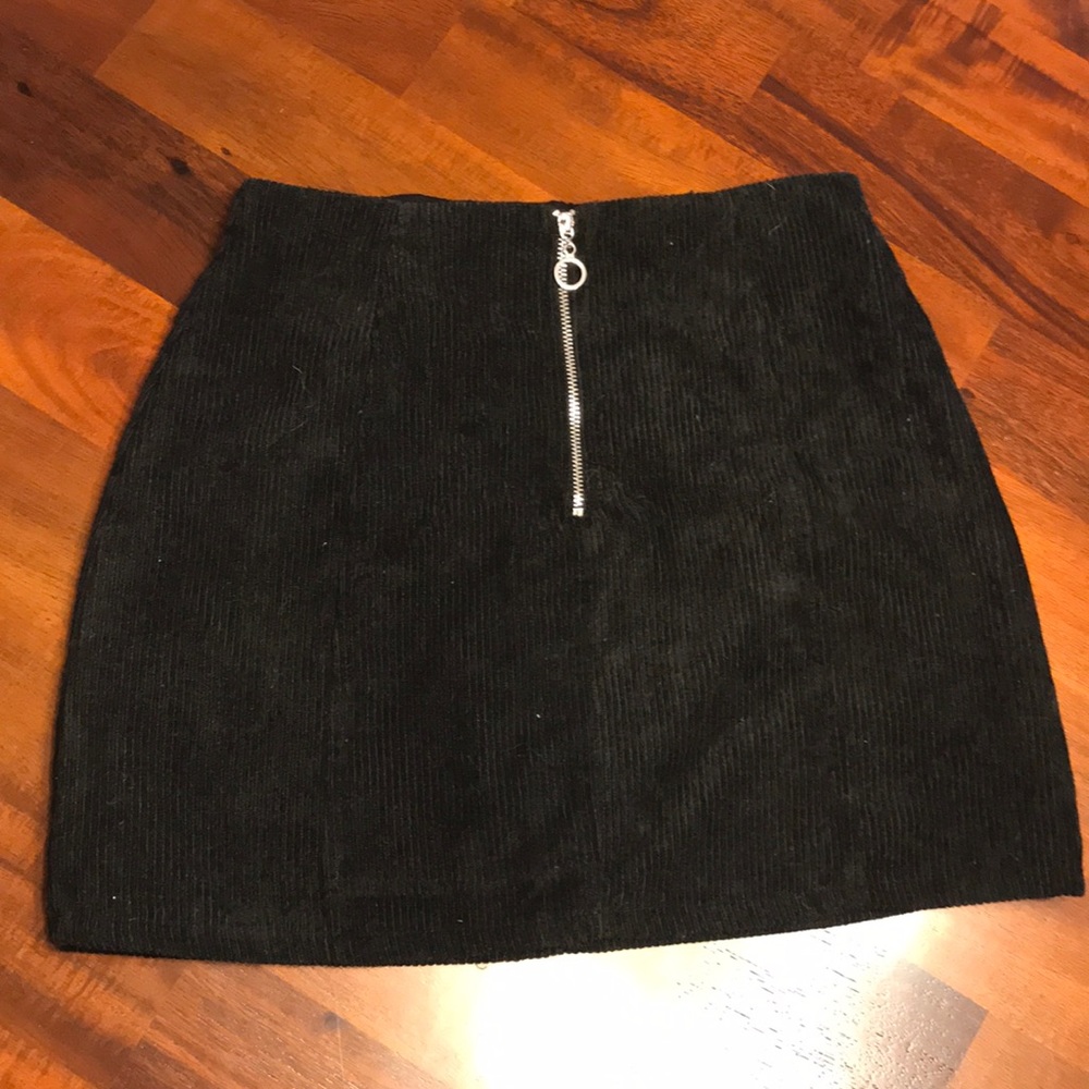 Black mini skirt with silver chain zipper